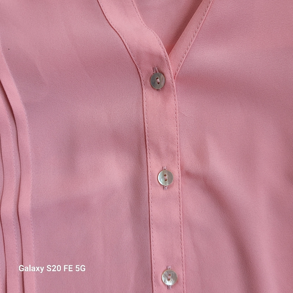 Nanette Lepore Soft Melon Colored Ruffled Blouse - Picture 3 of 10